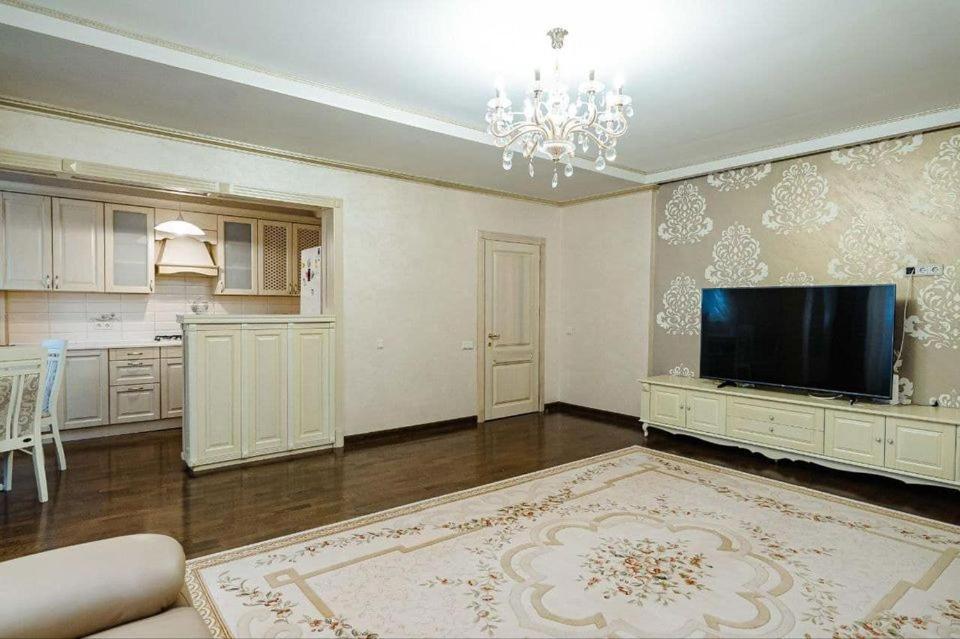 Cathedral Park And Pedestrian Zone Ultracentral Cozy Apartment In Chişinau Exteriör bild