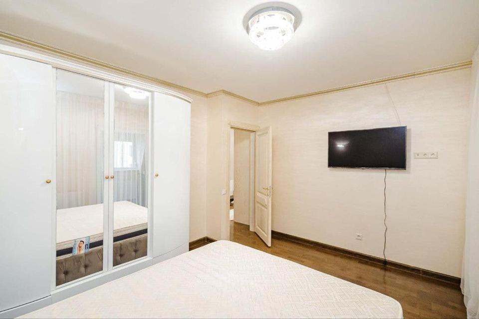 Cathedral Park And Pedestrian Zone Ultracentral Cozy Apartment In Chişinau Exteriör bild