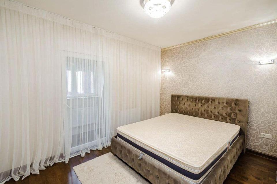 Cathedral Park And Pedestrian Zone Ultracentral Cozy Apartment In Chişinau Exteriör bild